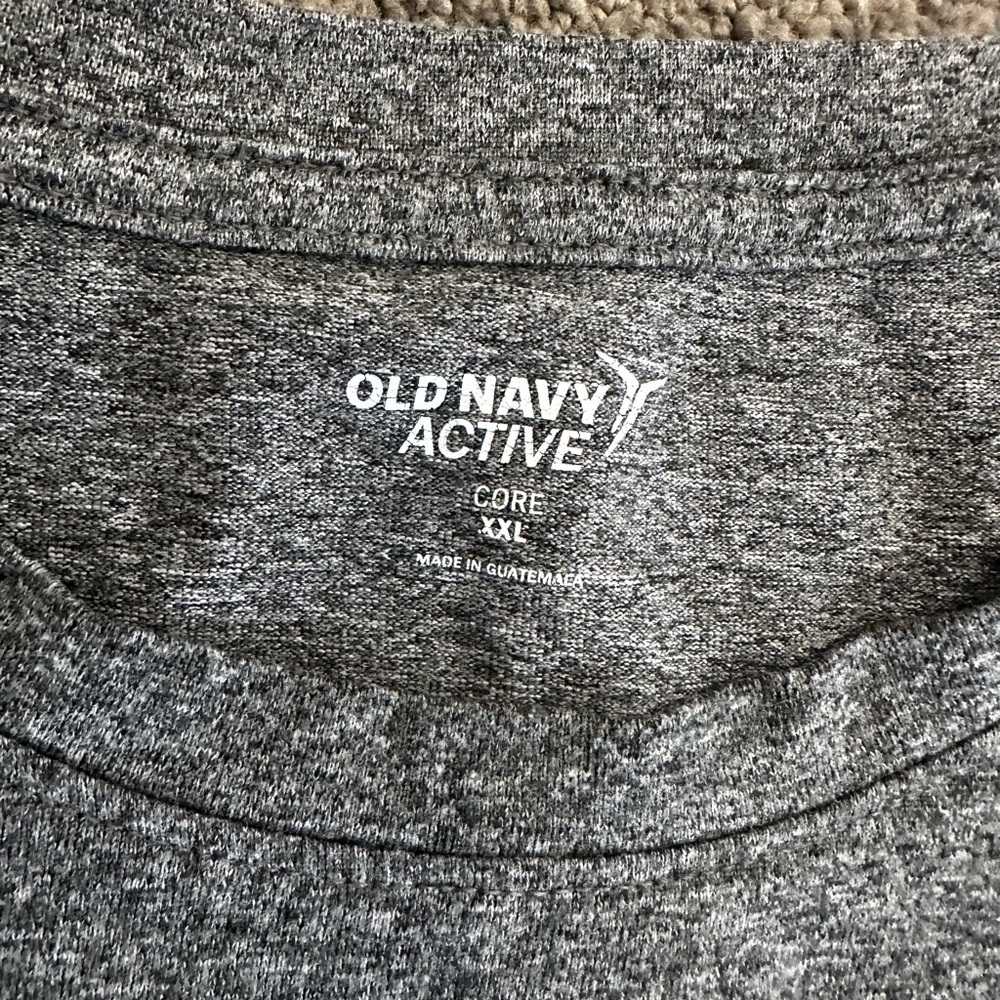 A pair of XXL Old Navy, active short sleeve crewneck shirt, navy gray - Picture 3 of 4